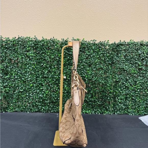 COACH HARLEY HOBO - Picture 2 of 9